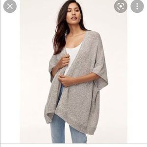 COMMUNITY Iconic Cape in XXS